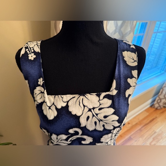 Royal Creations Women's Size Large Hawaiian Dress Blue Floral Hibiscus Beach - Picture 2 of 12